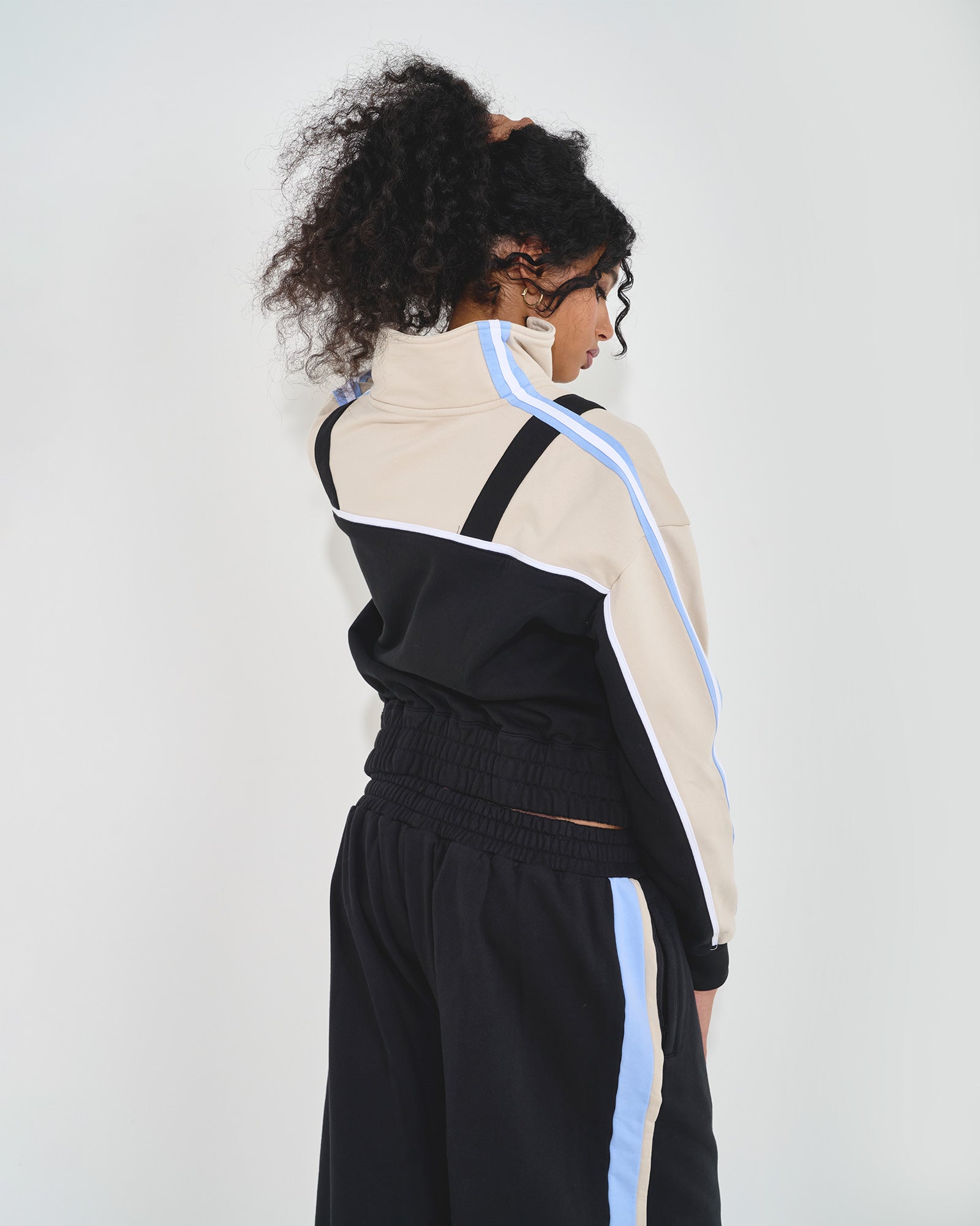 zip up tracksuit jumper sports